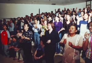 Gereja JKI Injil Kerajaan - Natal 2001 00038